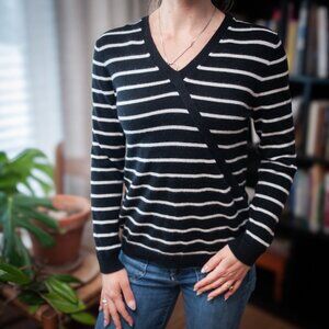 Lands End 100% Cashmere V Neck Wrap Black White Striped Sweater Women 10 12 M